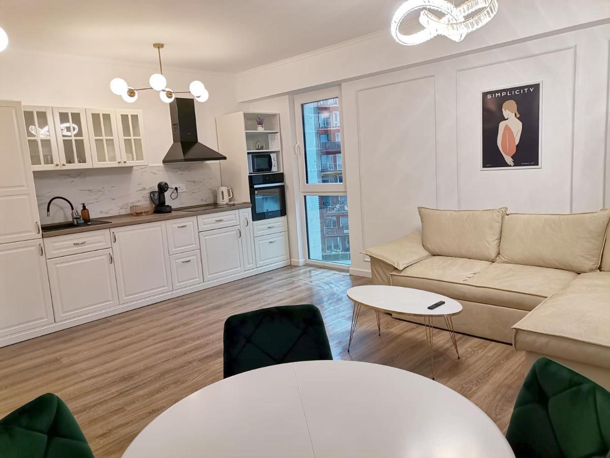 Morning Panoramic View Apartment Sinaia Bagian luar foto
